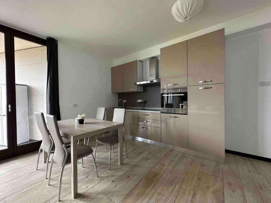 Monolocale Con Balcone Self Check In Milano Sempione Милан Экстерьер фото